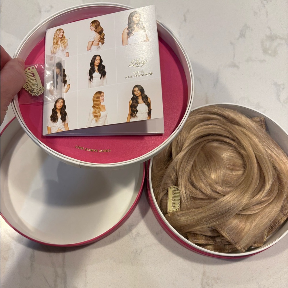 Lux Premium Hair Extensions in Light Blonde